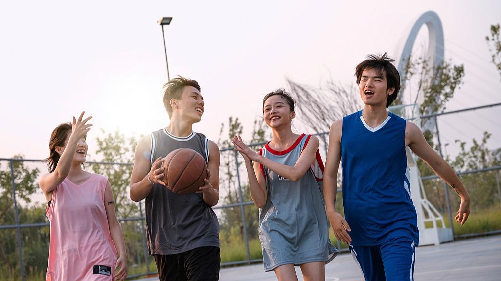 ��򣺡�Ӳ�ˡ���ʩ������ÿ���˶���Сʱ��