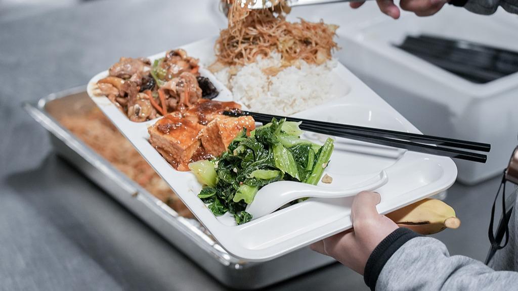 ��Сѧʳ�ò��üӹ������߷���ʳƷ